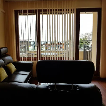 Golden Sands Rentals Apartments *