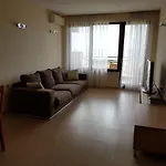Apartment Golden Sands Rentals Apartments