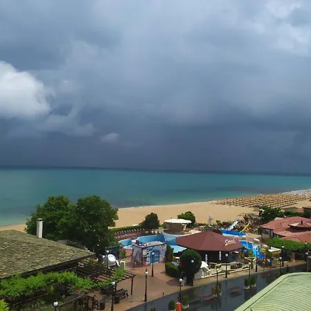 Golden Sands Rentals Apartments Goudstrand
