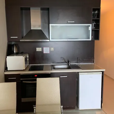 Golden Sands Rentals Apartments *