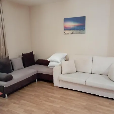 Golden Sands Rentals Apartments Appartement