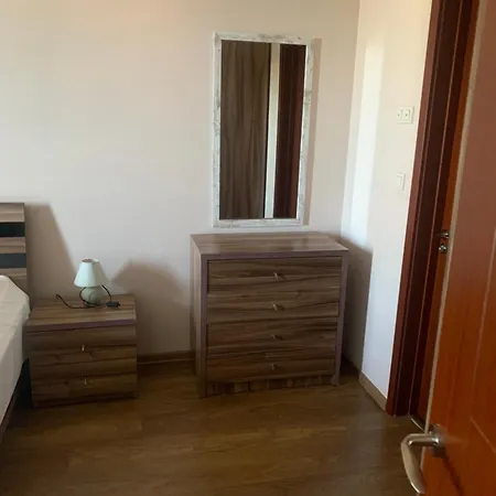 Golden Sands Rentals Apartments Апартаменти *