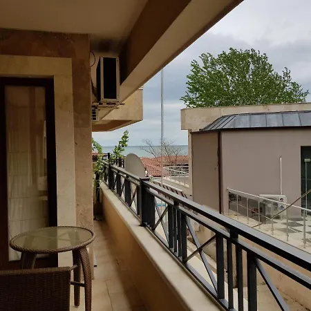 Golden Sands Rentals Apartments Apartment *