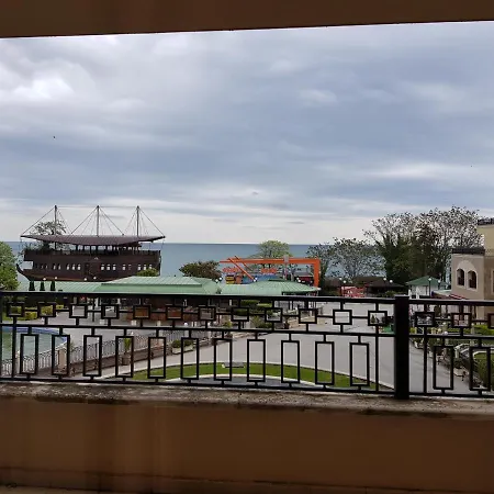 Golden Sands Rentals Apartments * Goudstrand