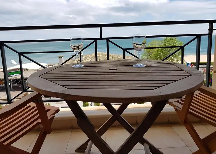 Golden Sands Rentals Apartments דירה *